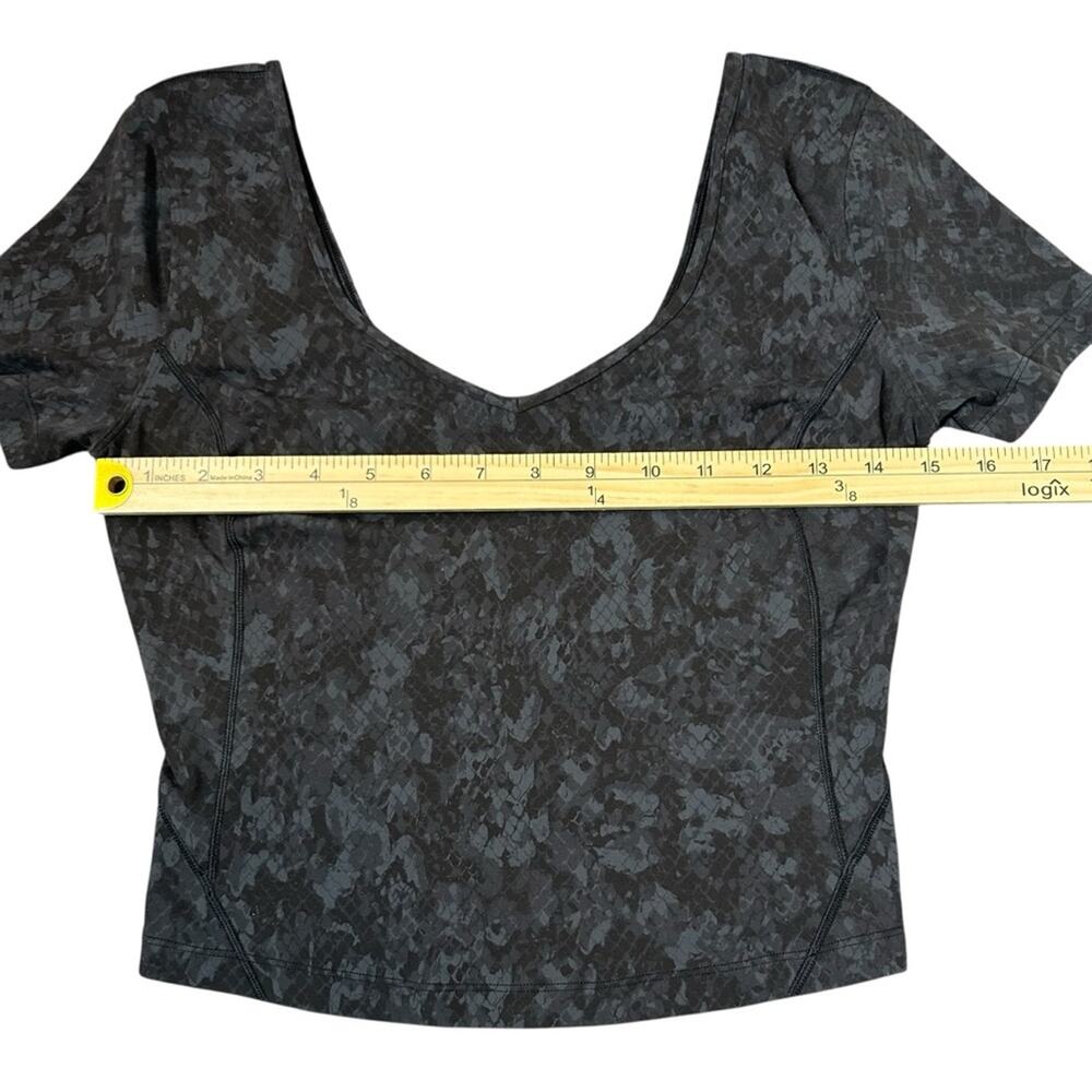 Lululemon Align Crop Top Size M Black Gray Graphite Diamond Dye Nulu T-Shirt - Picture 5 of 6